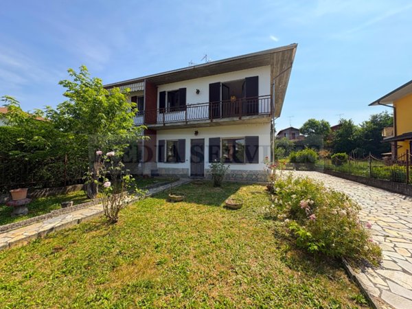 casa indipendente in vendita a Casteggio