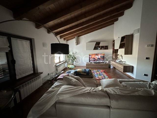 appartamento in vendita a Castelletto di Branduzzo in zona Branduzzo