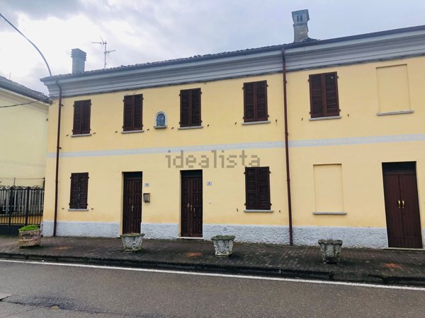 pentavano in vendita a Castelletto di Branduzzo