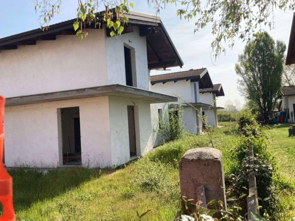 casa indipendente in vendita a Castelletto di Branduzzo in zona Castelletto Po