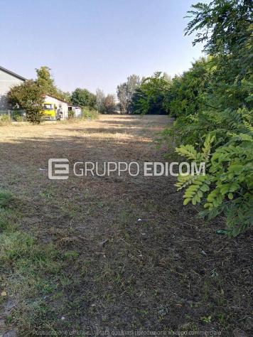 terreno edificabile in vendita a Castelletto di Branduzzo in zona Valle Botta
