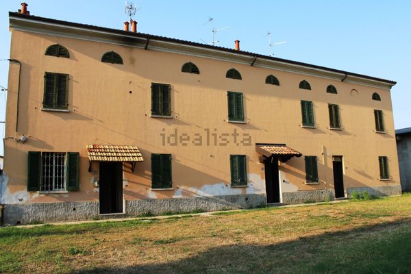 casa indipendente in vendita a Castelletto di Branduzzo