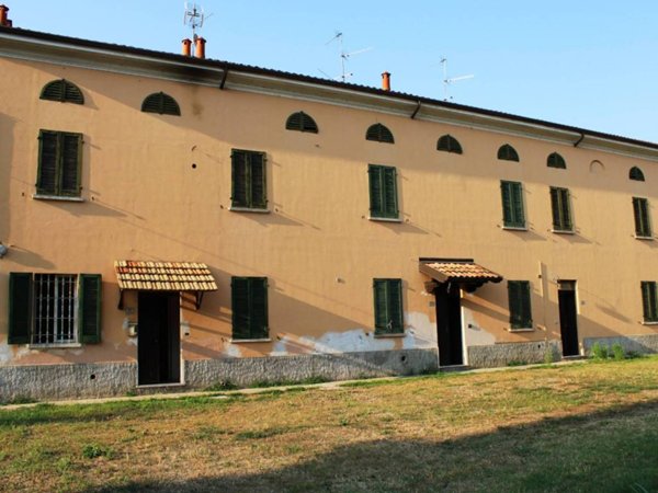 casa indipendente in vendita a Castelletto di Branduzzo