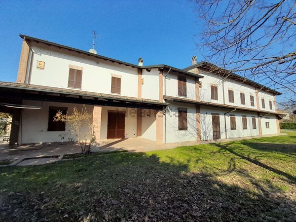 casa indipendente in vendita a Castelletto di Branduzzo