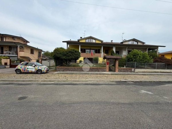 casa indipendente in vendita a Castelletto di Branduzzo in zona Castelletto Po
