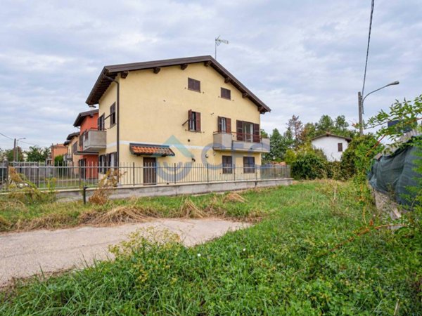 casa indipendente in vendita a Castelletto di Branduzzo in zona Castelletto Po