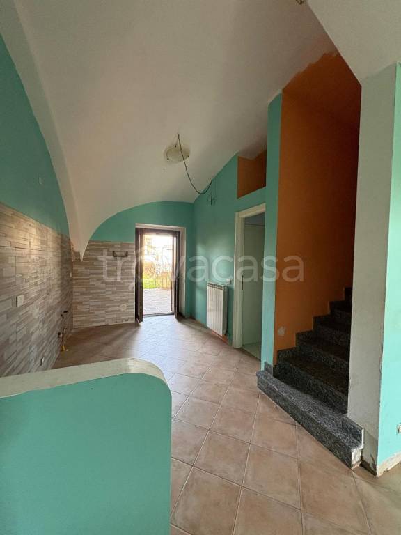 casa indipendente in vendita a Castello d'Agogna