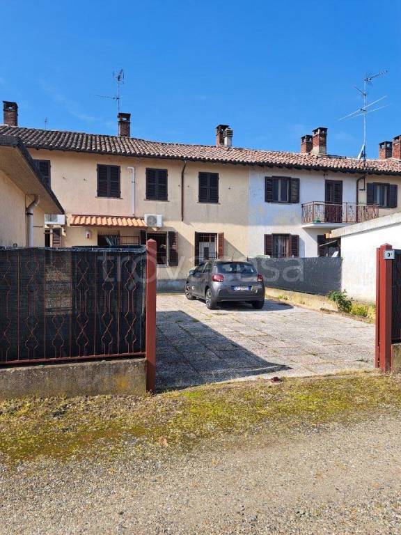 appartamento in vendita a Castello d'Agogna