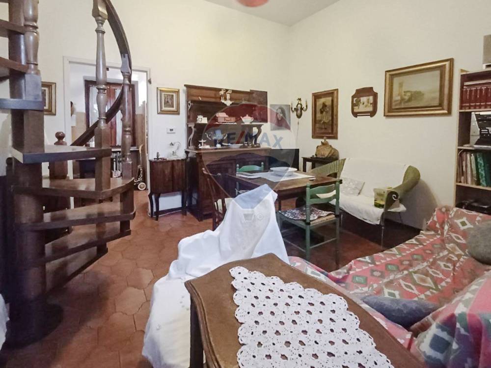 casa indipendente in vendita a Castello d'Agogna