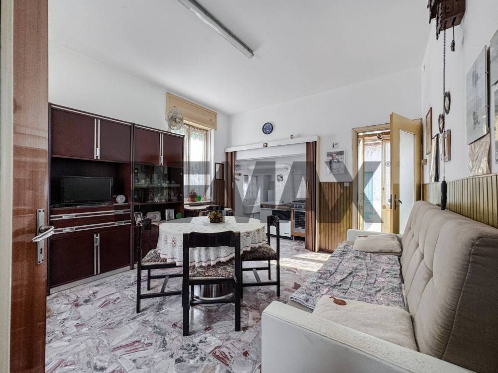 casa indipendente in vendita a Castello d'Agogna