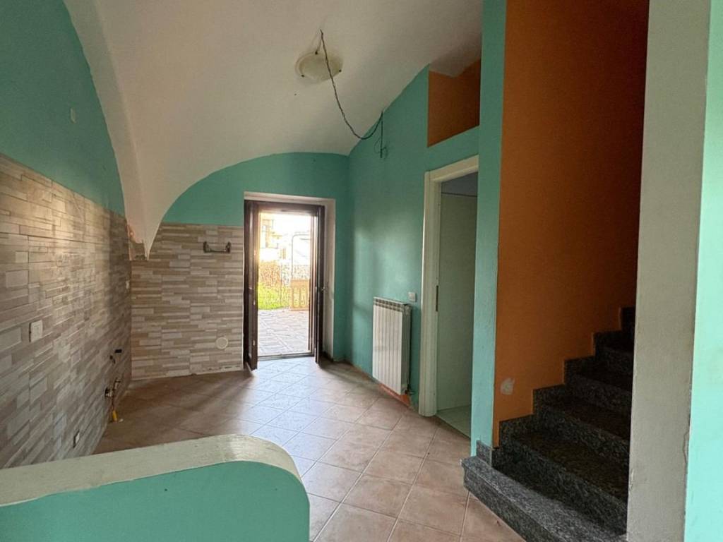 casa indipendente in vendita a Castello d'Agogna