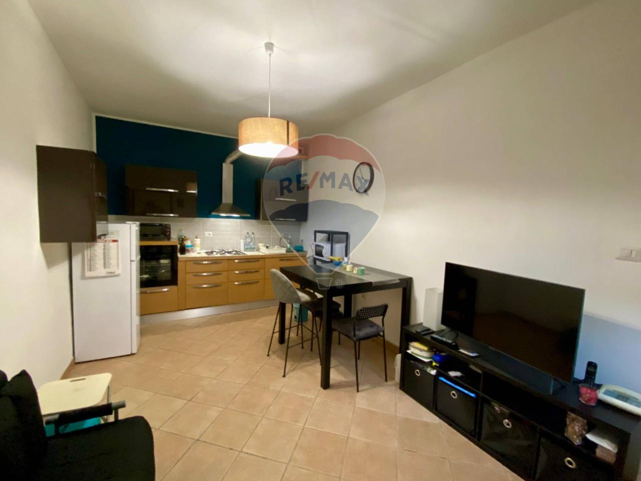 casa indipendente in vendita a Castelnovetto