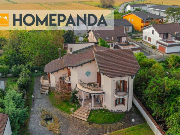 casa indipendente in vendita a Castelnovetto