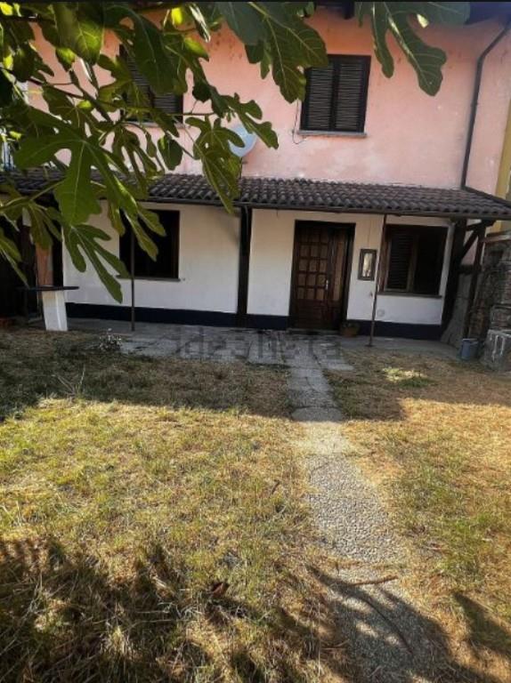 casa indipendente in vendita a Castelnovetto