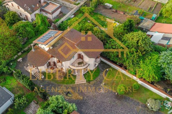 casa indipendente in vendita a Castelnovetto