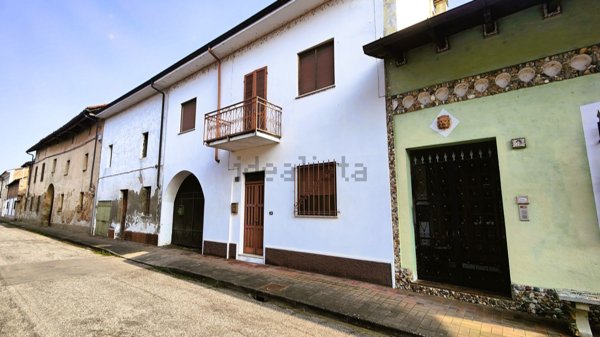 quadrivano in vendita a Castelnovetto