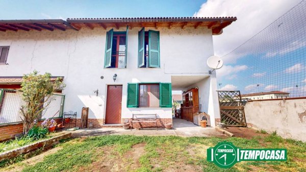 casa indipendente in vendita a Castelnovetto
