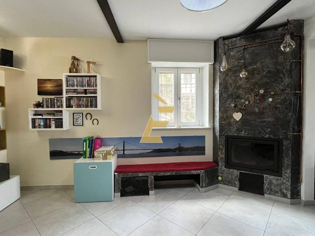 appartamento in vendita a Cava Manara