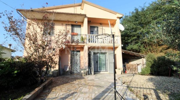 casa indipendente in vendita a Cava Manara