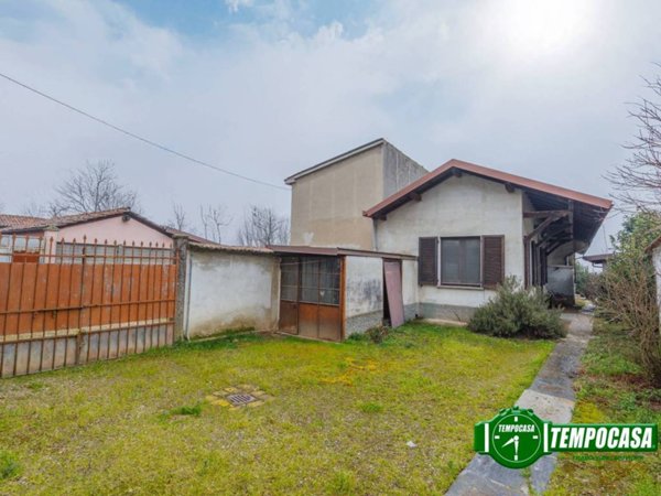 casa indipendente in vendita a Cava Manara