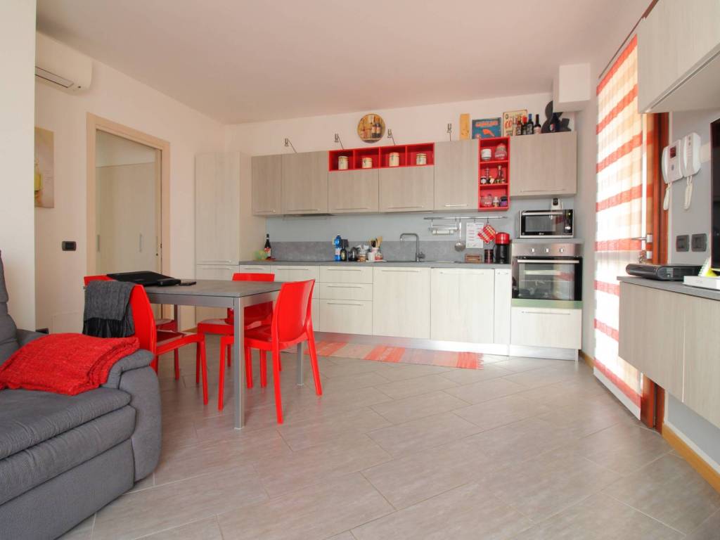 appartamento in vendita a Cava Manara