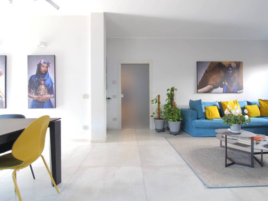 casa indipendente in vendita a Cava Manara in zona Mezzana Corti