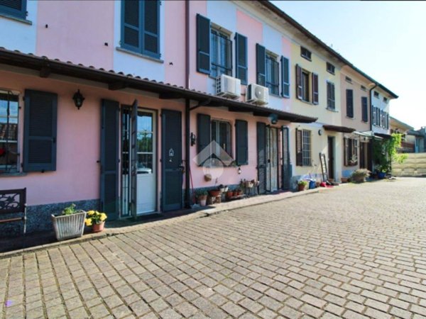 casa indipendente in vendita a Cava Manara
