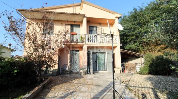 casa indipendente in vendita a Cava Manara