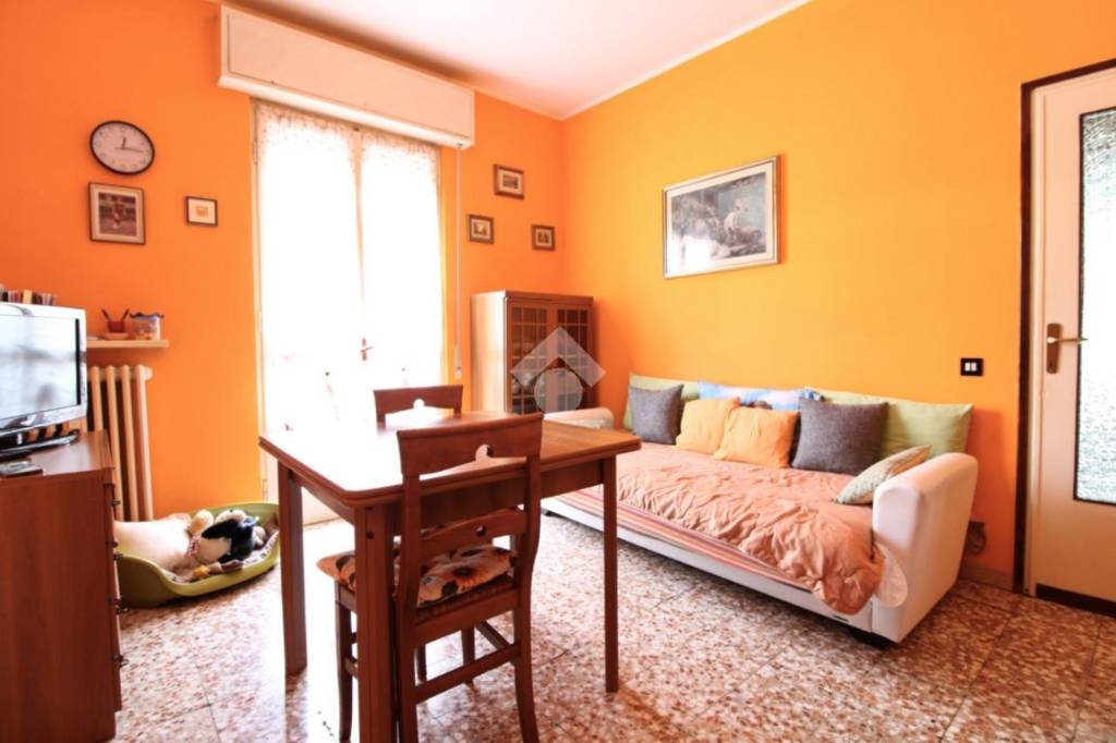 appartamento in vendita a Cava Manara in zona Tre Re