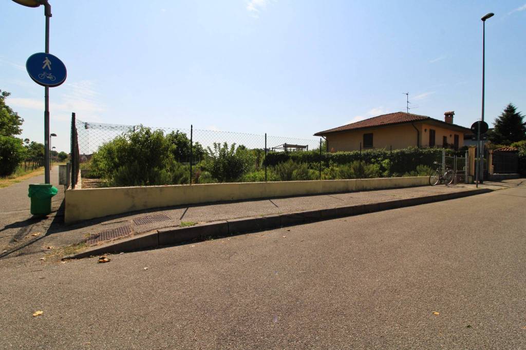 ufficio in vendita a Cava Manara in zona Mezzana Corti