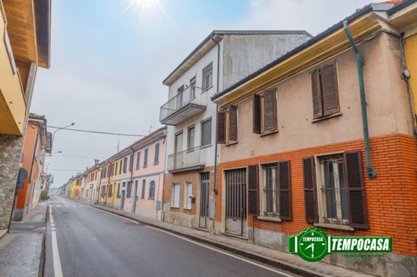 casa indipendente in vendita a Cava Manara