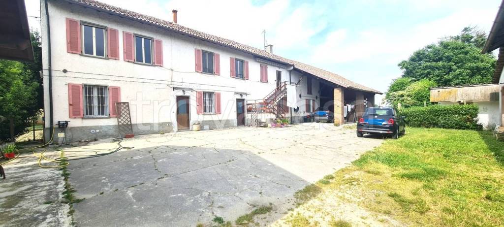 casa indipendente in vendita a Cava Manara