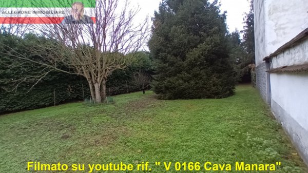 terreno edificabile in vendita a Cava Manara in zona Tre Re