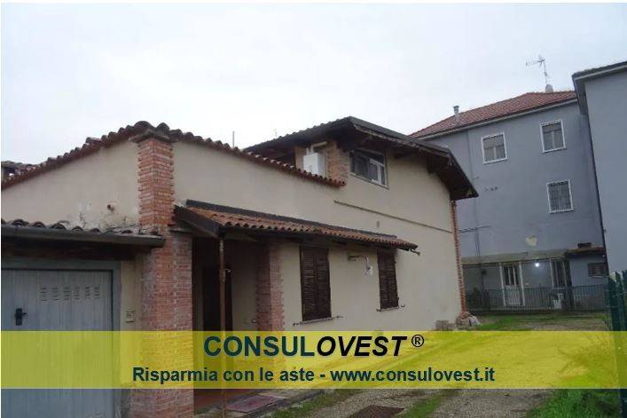 casa indipendente in vendita a Cava Manara