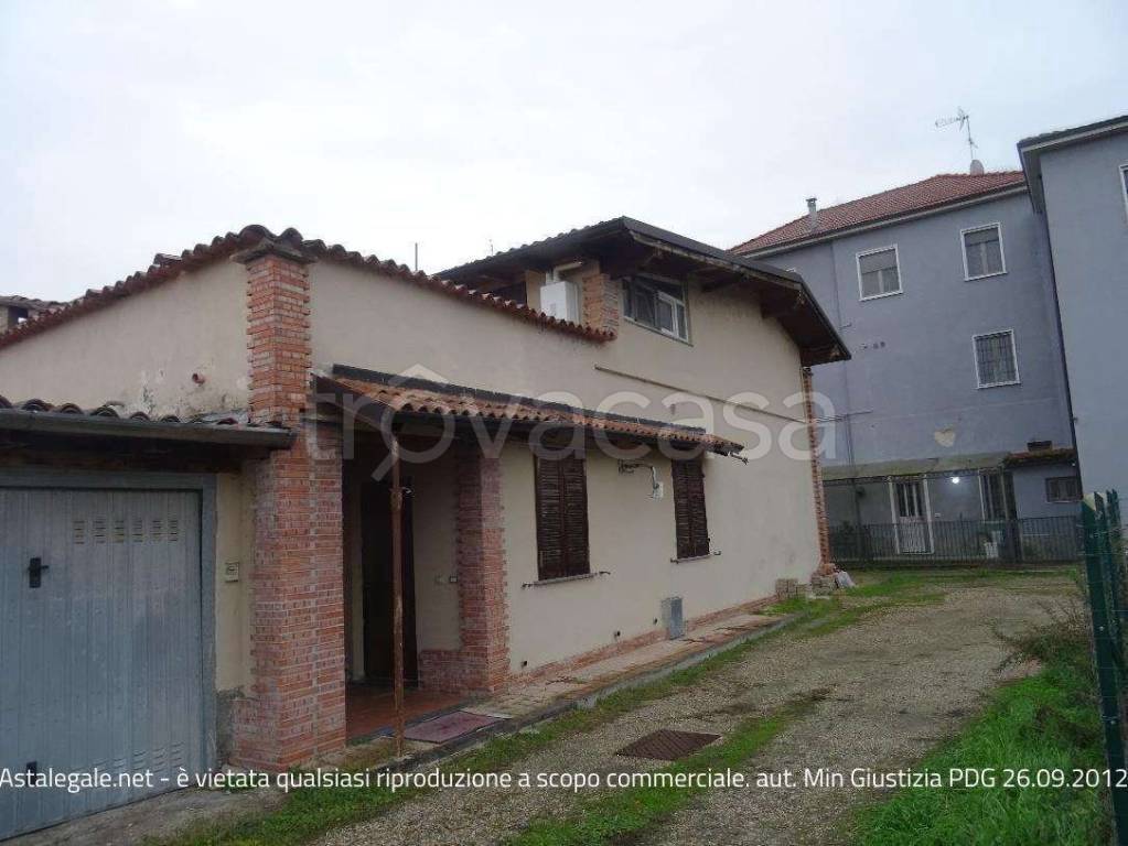 casa indipendente in vendita a Cava Manara