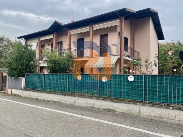 appartamento in vendita a Cava Manara