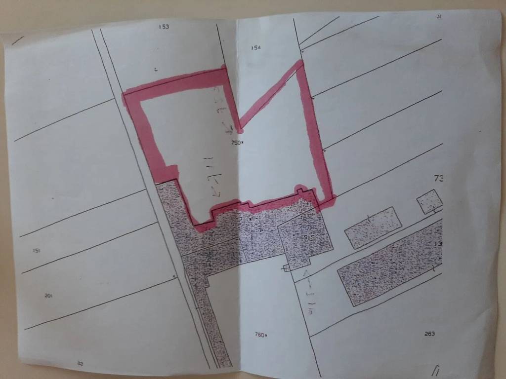 terreno agricolo in vendita a Cava Manara in zona Tre Re