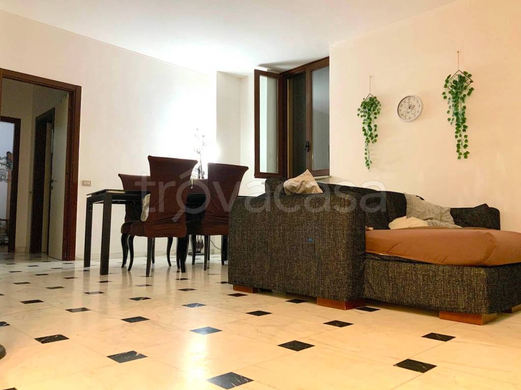 appartamento in vendita a Cava Manara