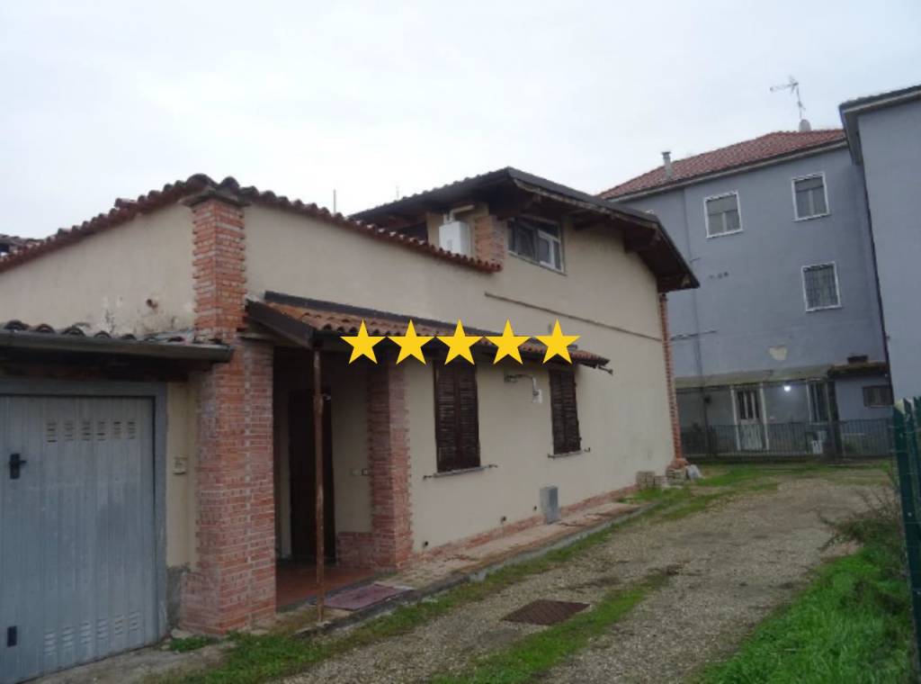 appartamento in vendita a Cava Manara