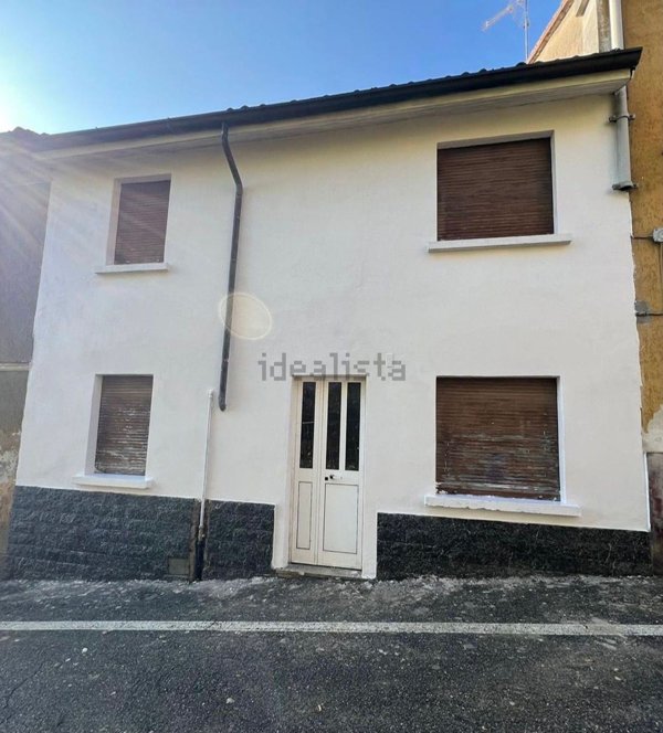 casa indipendente in vendita a Cava Manara