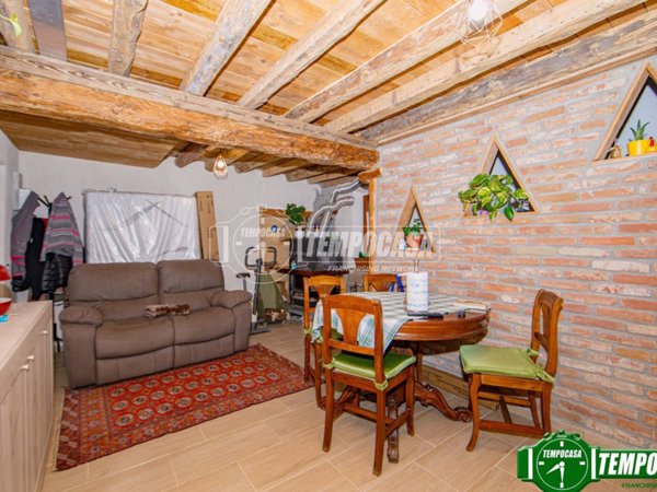 casa indipendente in vendita a Cava Manara
