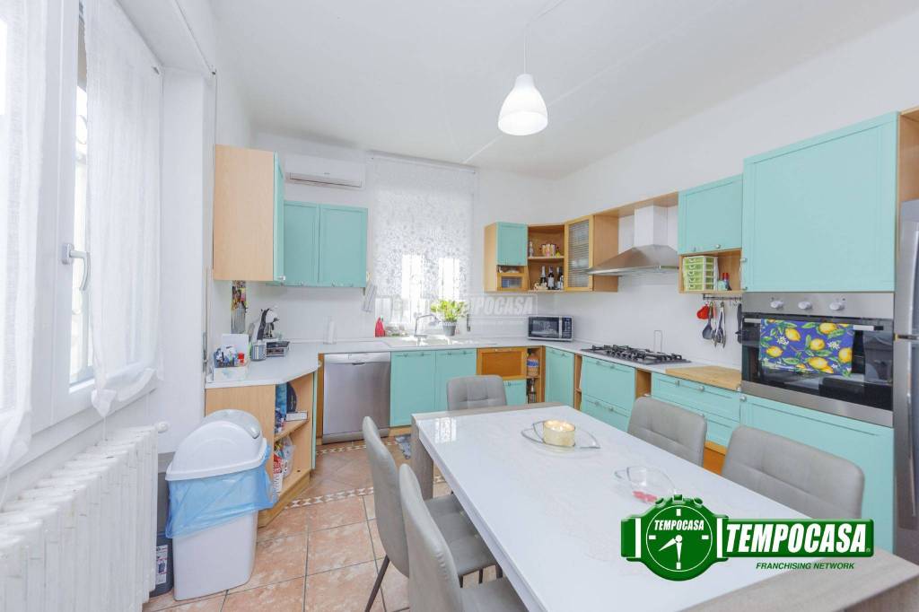 appartamento in vendita a Cava Manara