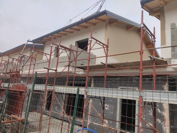 casa indipendente in vendita a Cava Manara