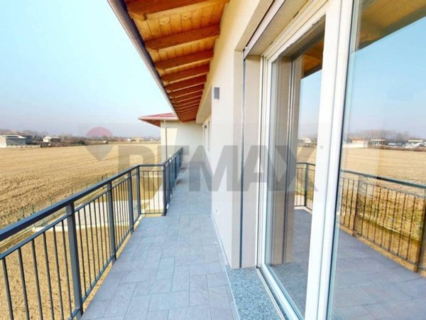 appartamento in vendita a Cava Manara in zona Tre Re