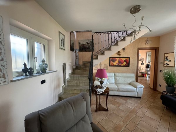 casa indipendente in vendita a Cava Manara