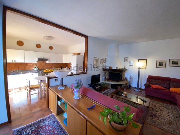 appartamento in vendita a Cava Manara in zona Mezzana Corti