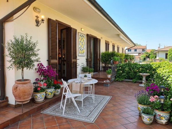 casa indipendente in vendita a Cava Manara