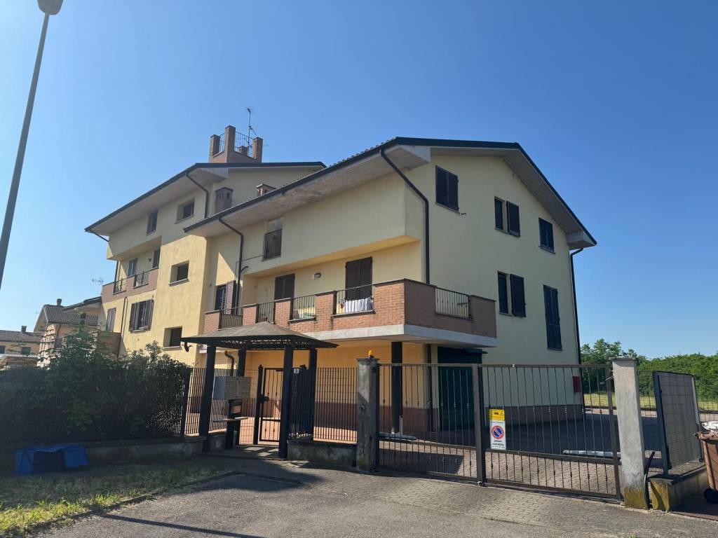 appartamento in vendita a Cava Manara