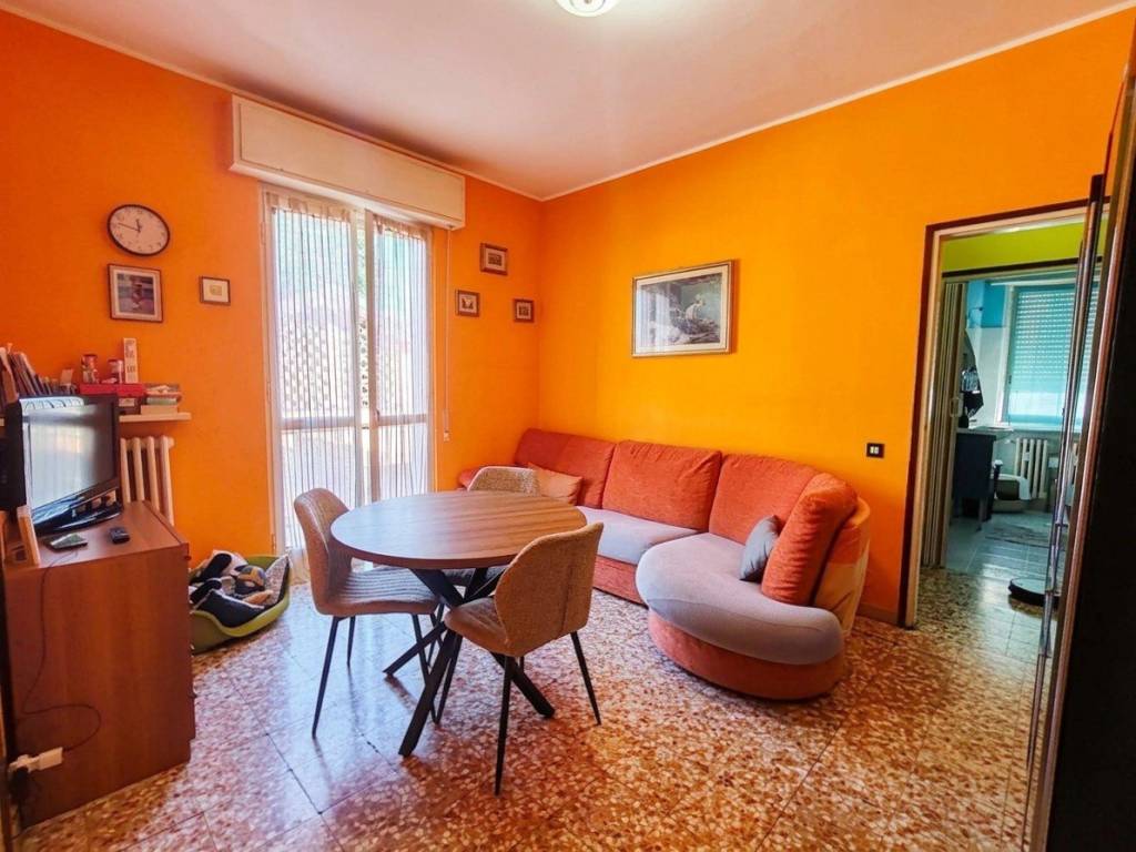 appartamento in vendita a Cava Manara in zona Tre Re