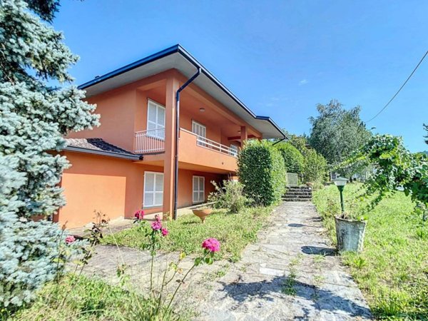 casa indipendente in vendita a Cecima